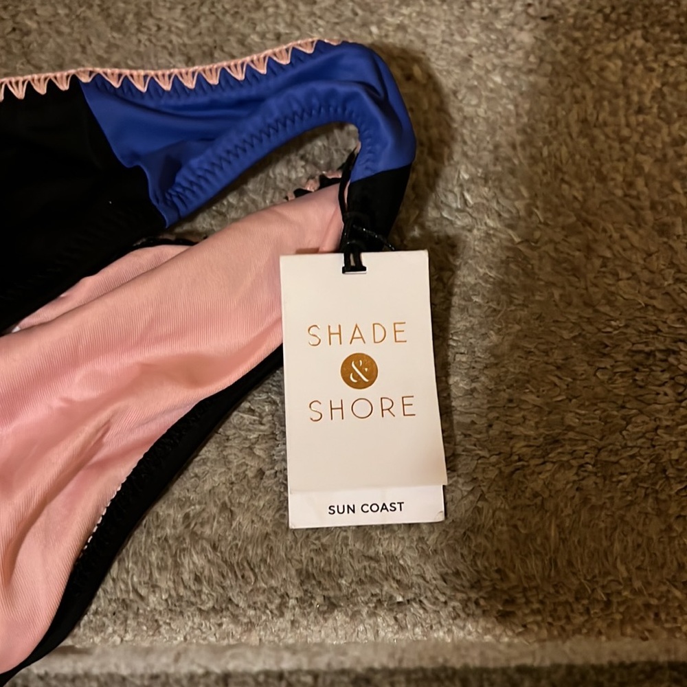 Swimsuit (bottom) - Picture 2 of 4